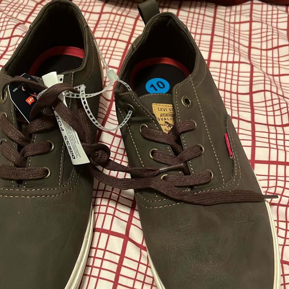 Levi  Shoes